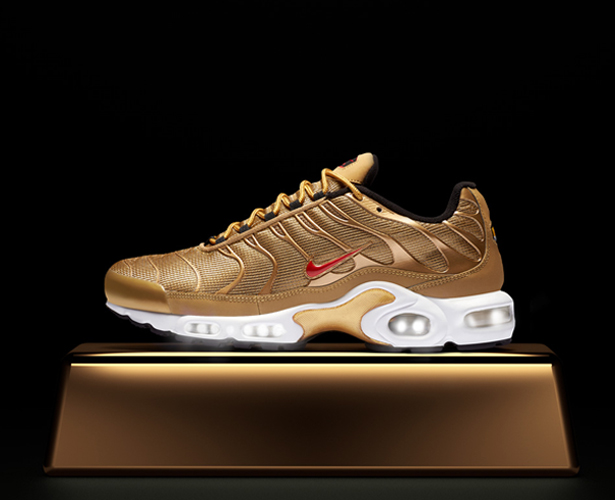 air max plus 97 black metallic gold