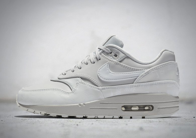 nike air max 1 lx pure platinum