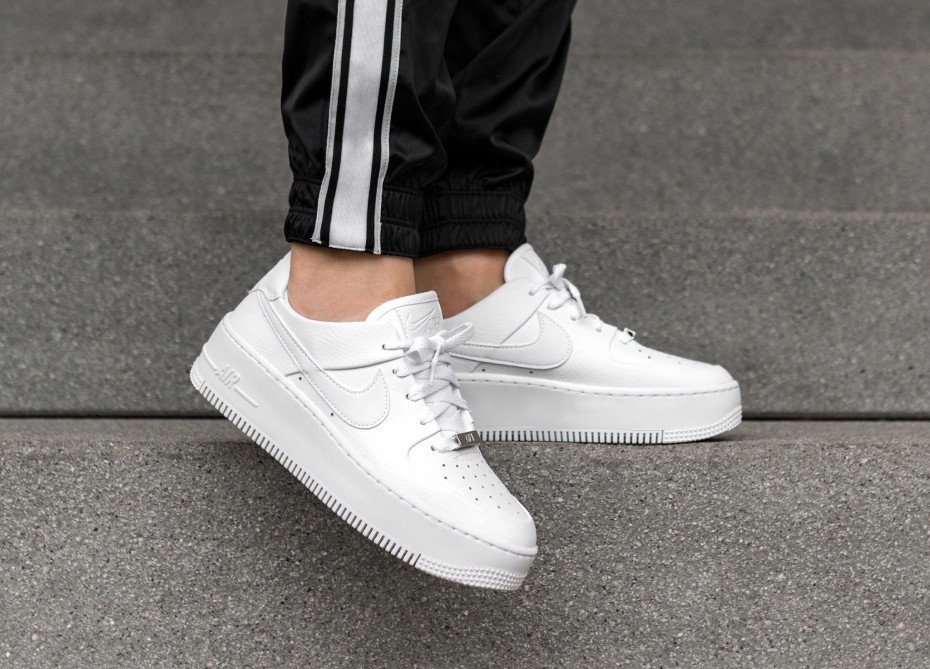 nike air force one 1 low 07 prm just do it