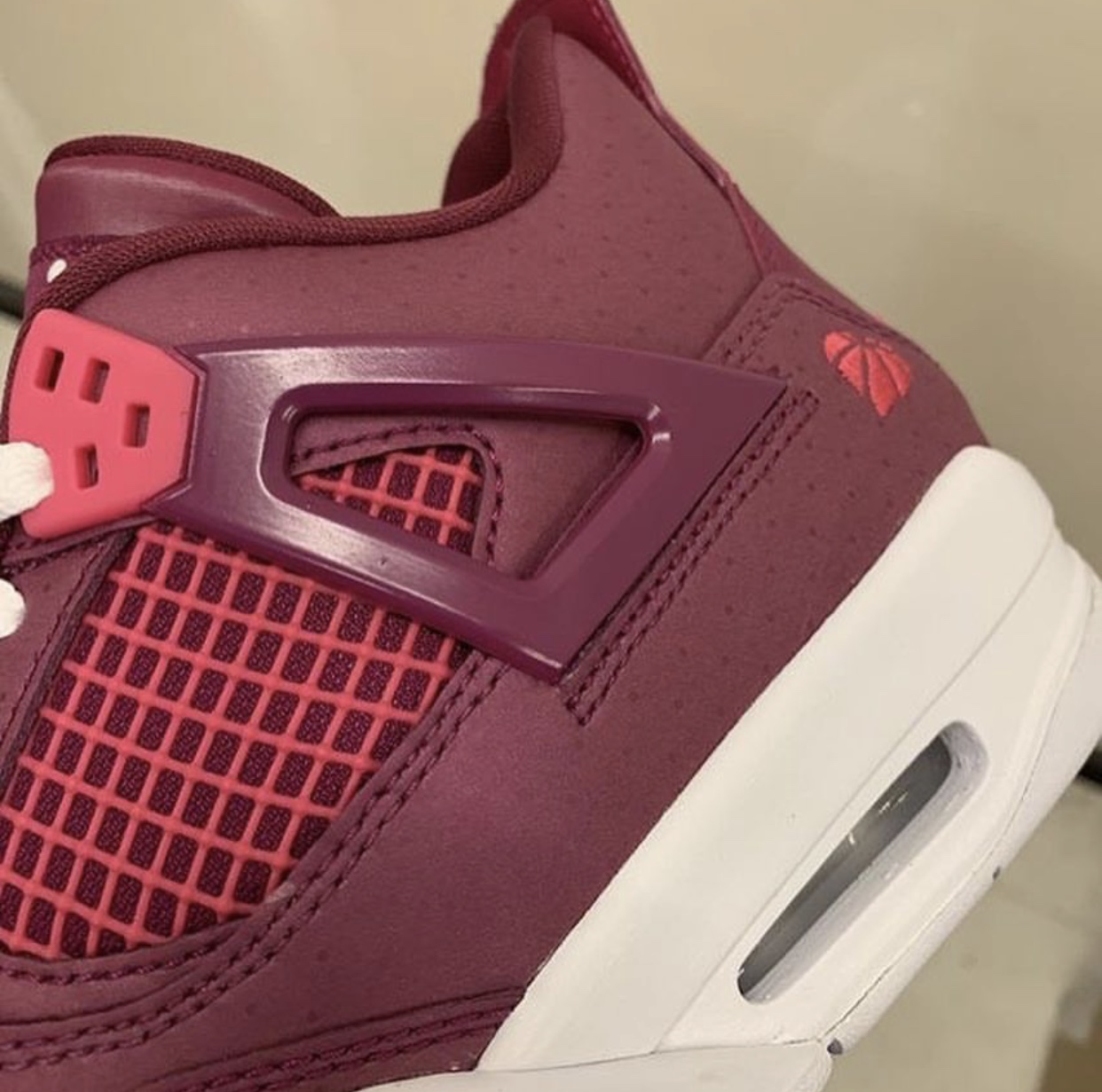 Air Jordan 4 "True Berry"
