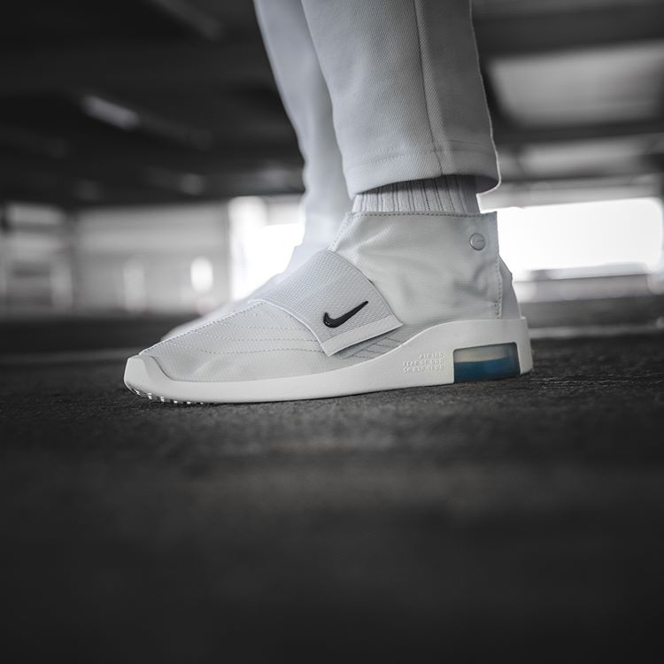 Nike x Fear of God AT8086-001