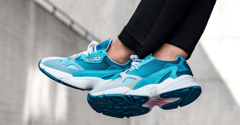 adidas geeft de Falcon 4 nieuwe colorways | Sneakerjagers adidas geeft de Falcon 4 nieuwe colorways | Sneakerjagers