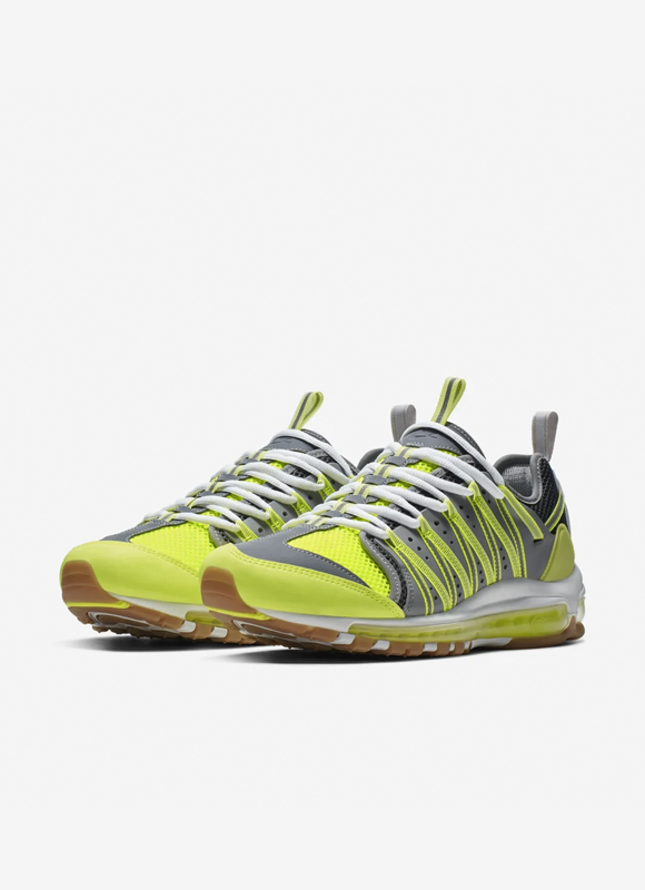 Nike en CLOT