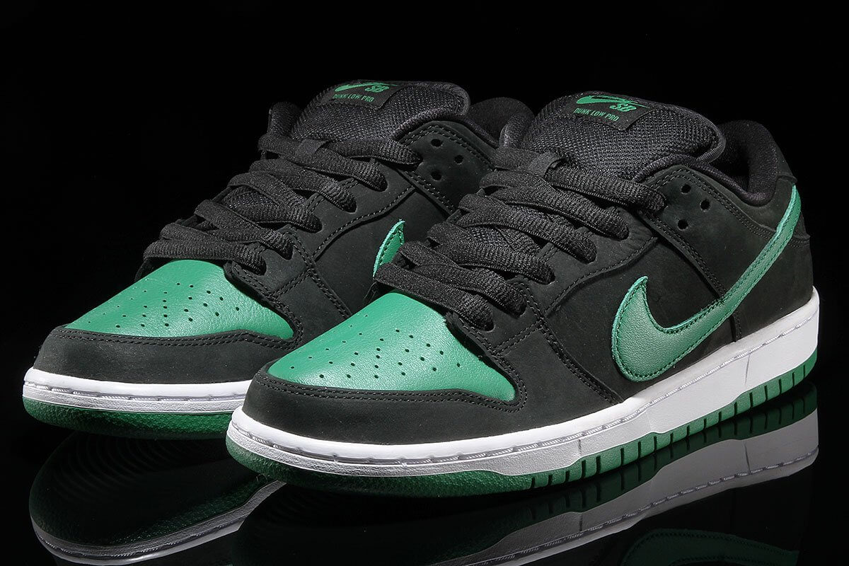 Dunk Low Pine Green Front