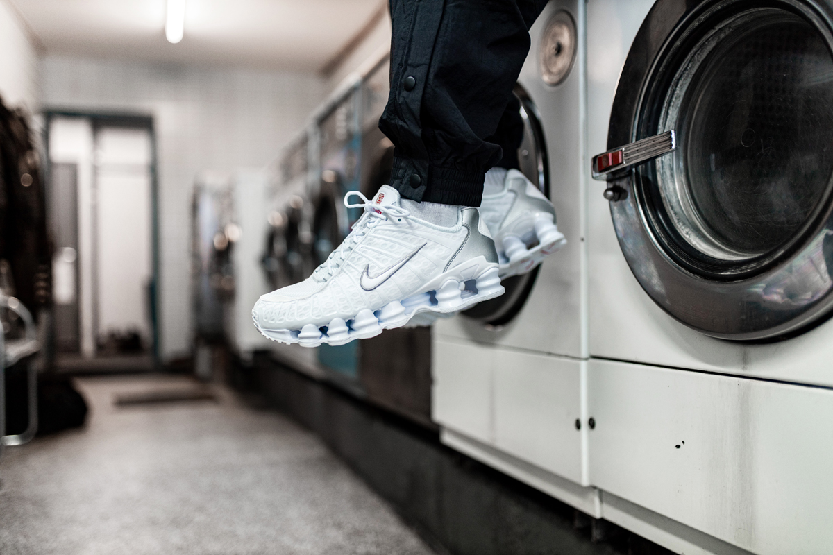 Release Reminder: Nike Shox TL 'White' - Sneakerjagers