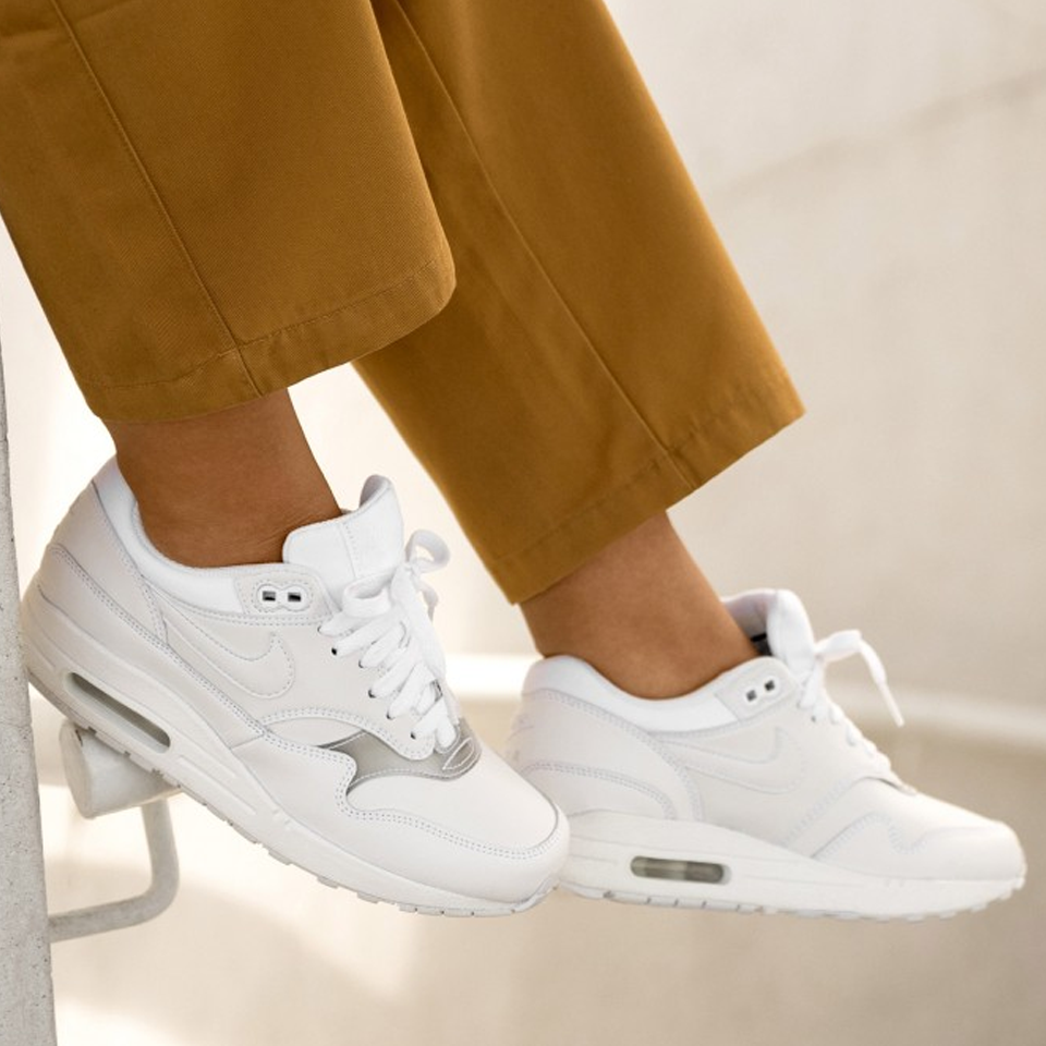 Witte nike air max 1 sales dames