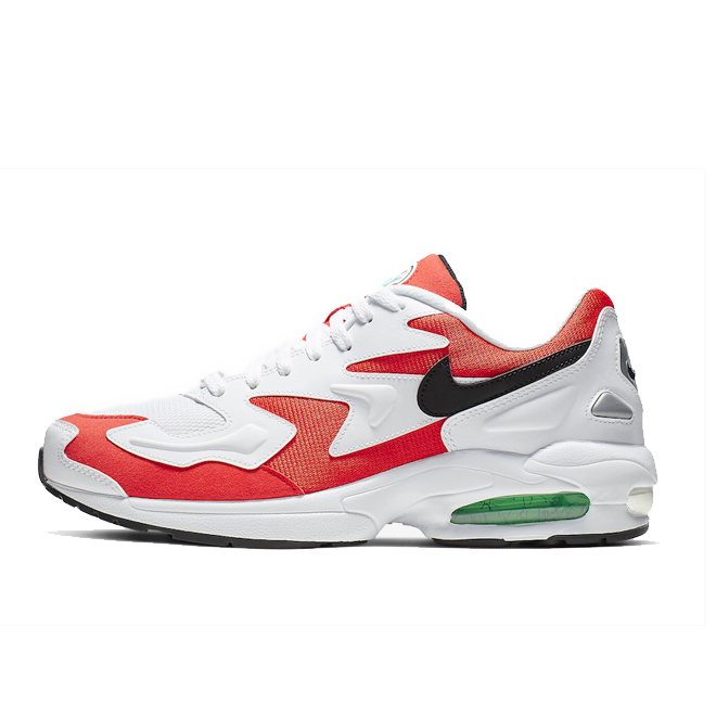 sneaker bass