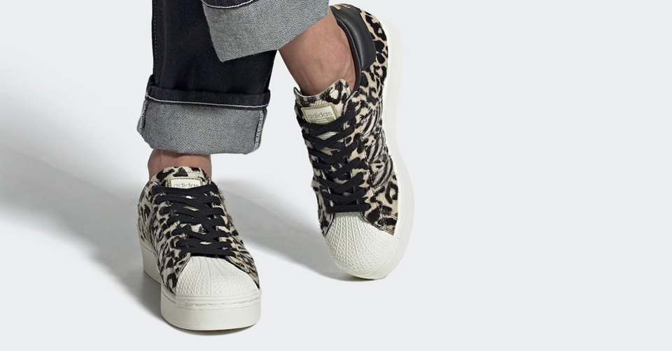 Adidas superstar store tiger print