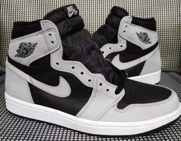 air jordan 1 high og shadow