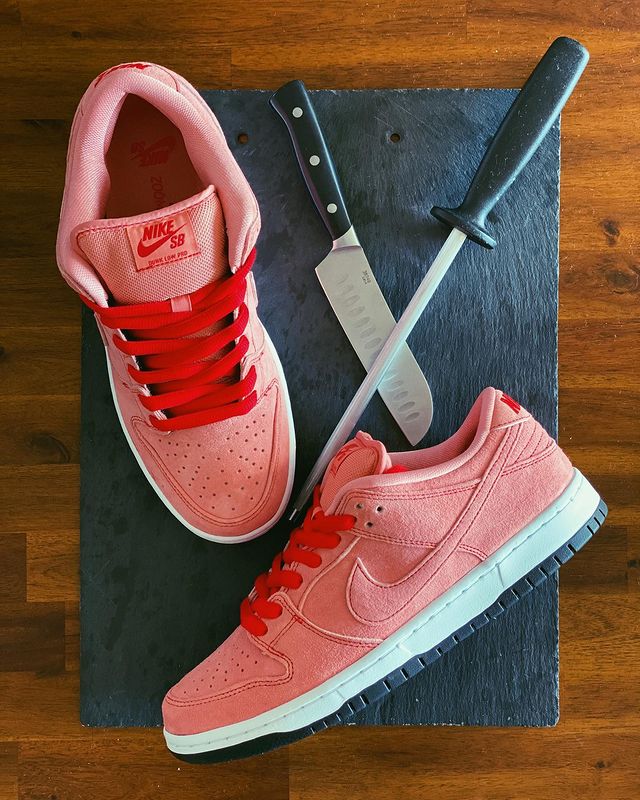 The Tasty Nike SB Dunk Low 'Pink Pig' - Sneakerjagers