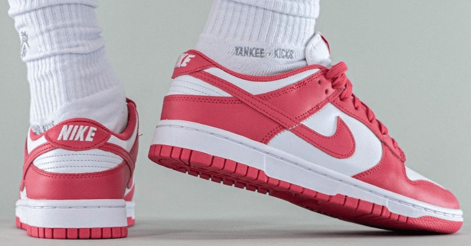 First look: de Nike Dunk Low 'Archeo Pink' - Sneakerjagers