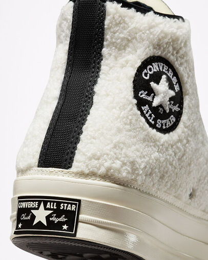 Get winter-ready with the Converse 'Cozy' sneakers - Sneakerjagers