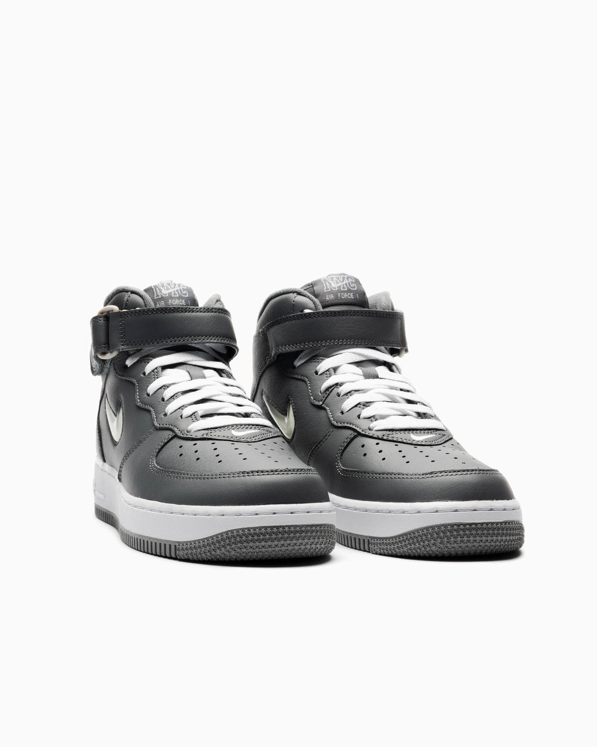 Nike Air Force 1 Mid 07 QS