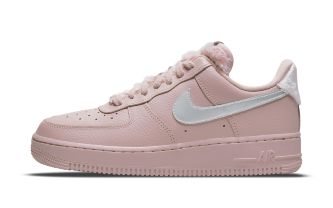 Nike Air Force 1 'Pink' - Sherpa