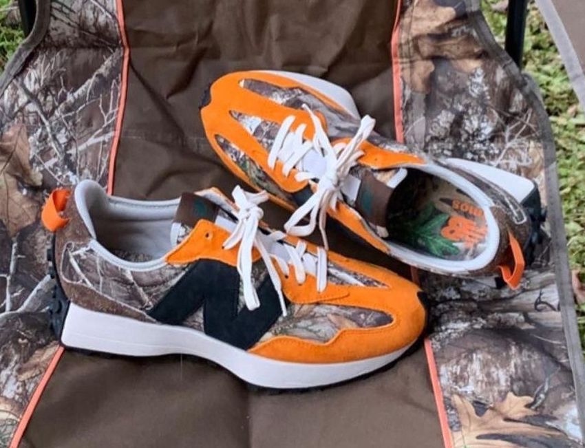 De atmos x New Balance 327 'Realtree 