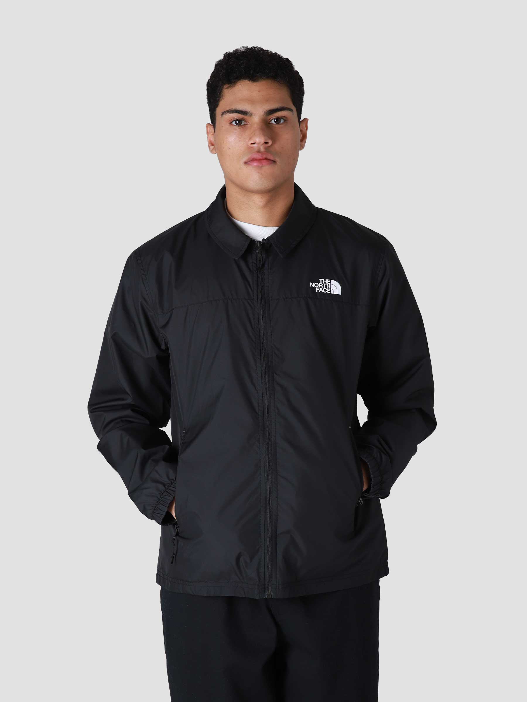 Sneakerjagers Outfit Picks The North Face Coach Jacket