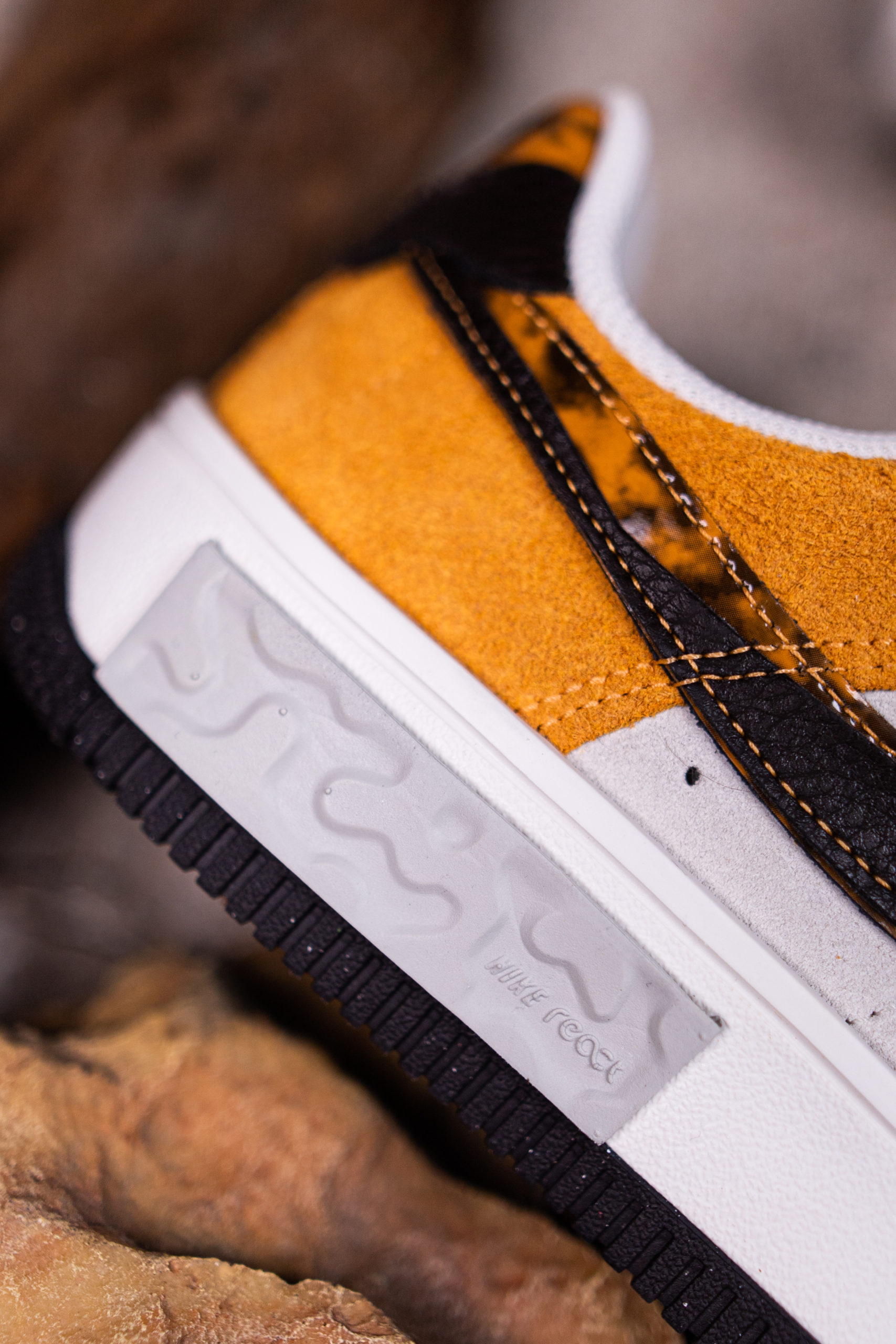 Nike Air Huarache en Air Force Fontanka 'Tortoise Shell' - Sneakerjagers