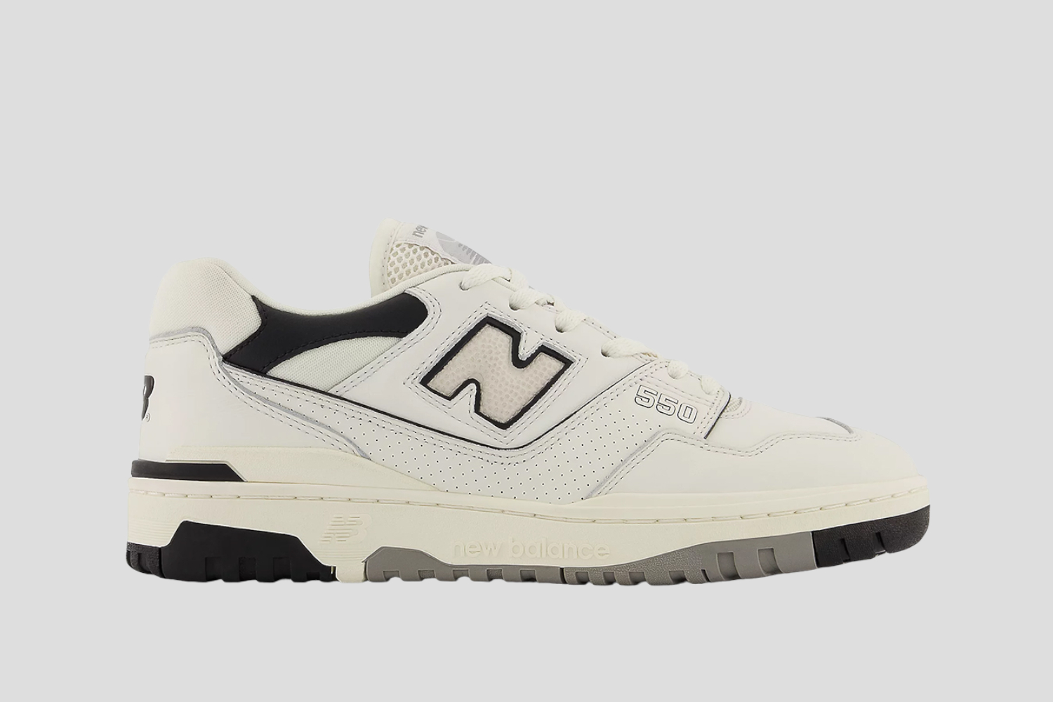 Nieuwe colorway New Balance 550 'Cream Black' Sneakerjagers