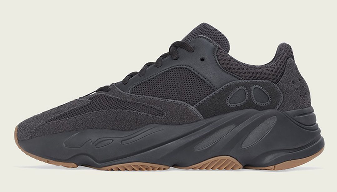 utility black yeezy 700