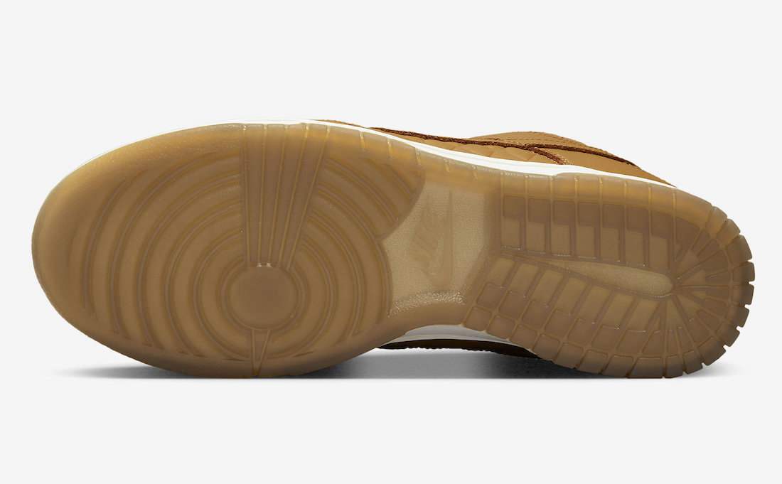 Nike Dunk Low Quilted Wheat