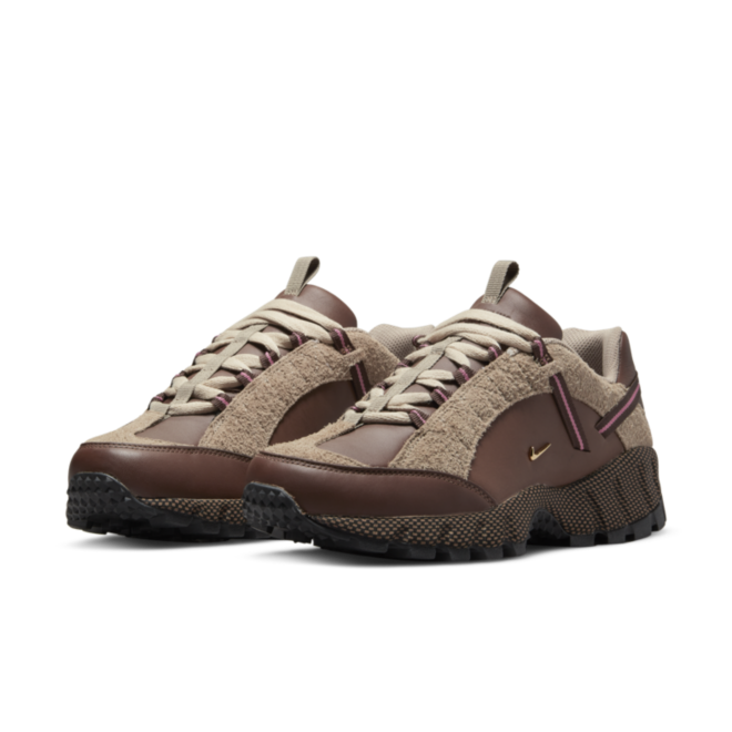 Jacquemus x Nike Air Humara 'Brown' Most Wanted Sneaker Releases Woche 28