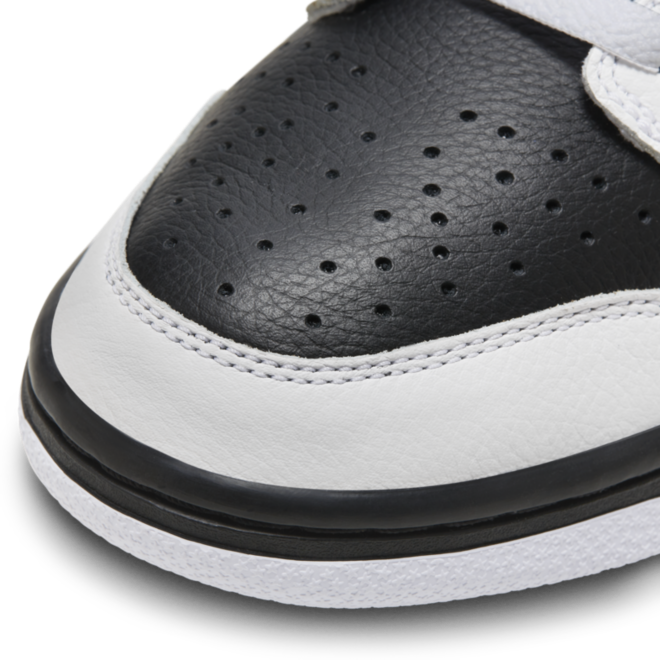 Nike Dunk Low Reverse Panda