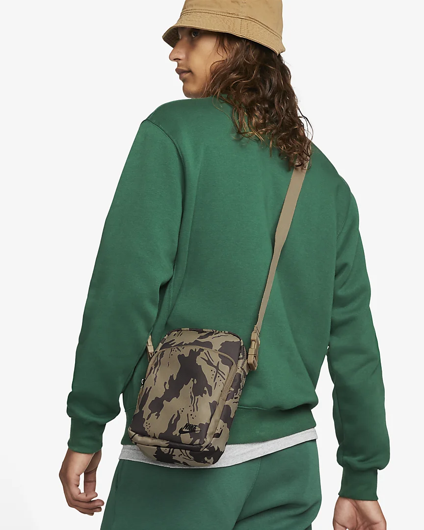 Nike Heritage Camo Cross-body Bag