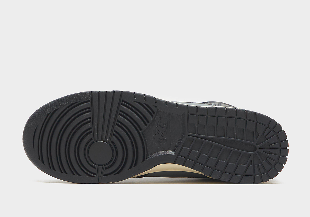 Nike dunk classic sole