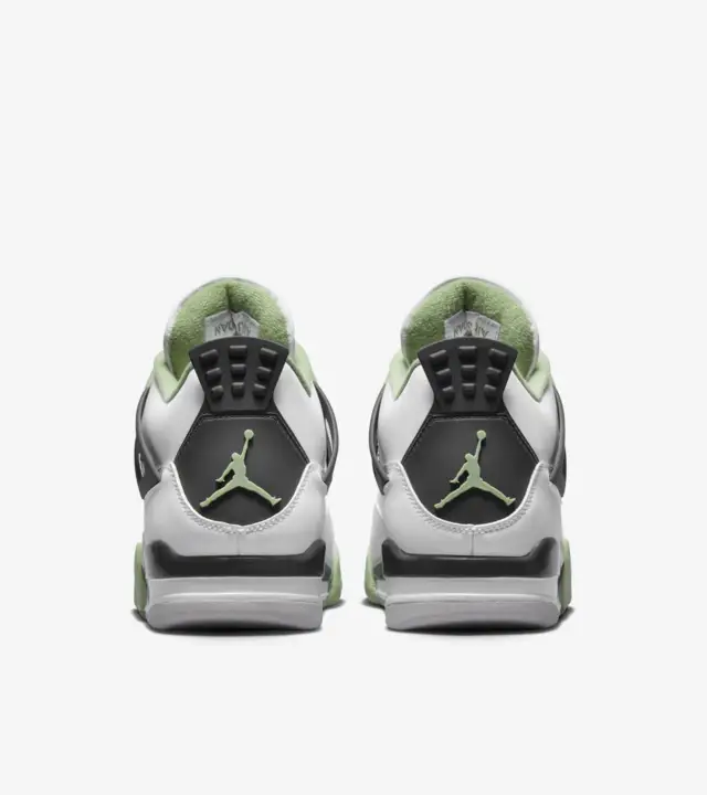 Air Jordan via 4