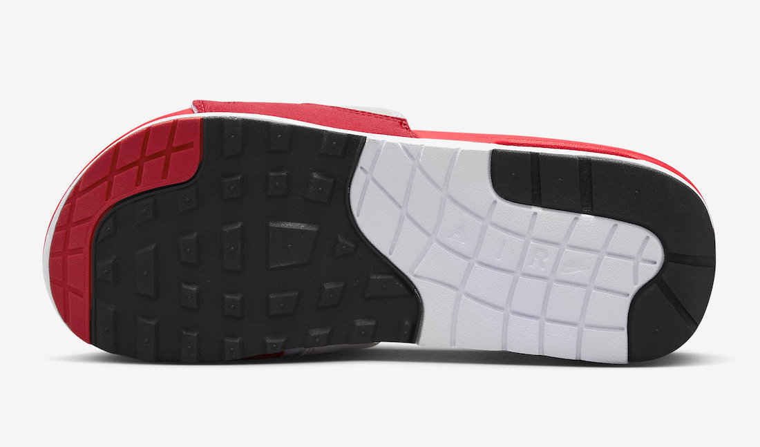 Nike Air Max 1 Slide 'Sport Red' onderkant witte achtergrond