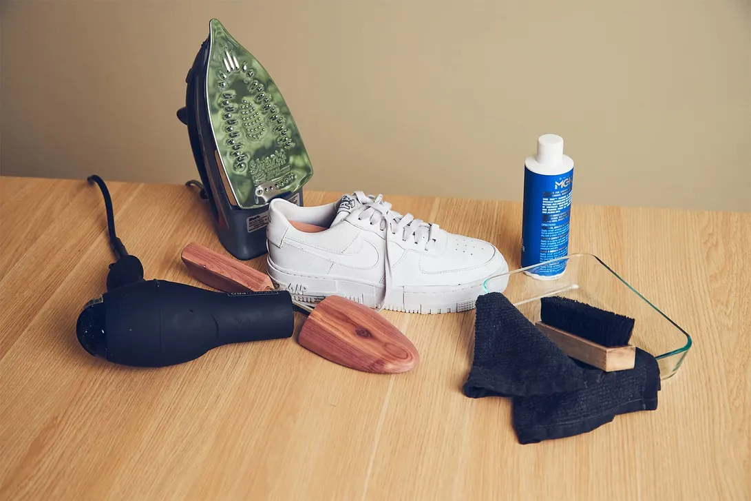 Sneaker cleaning set