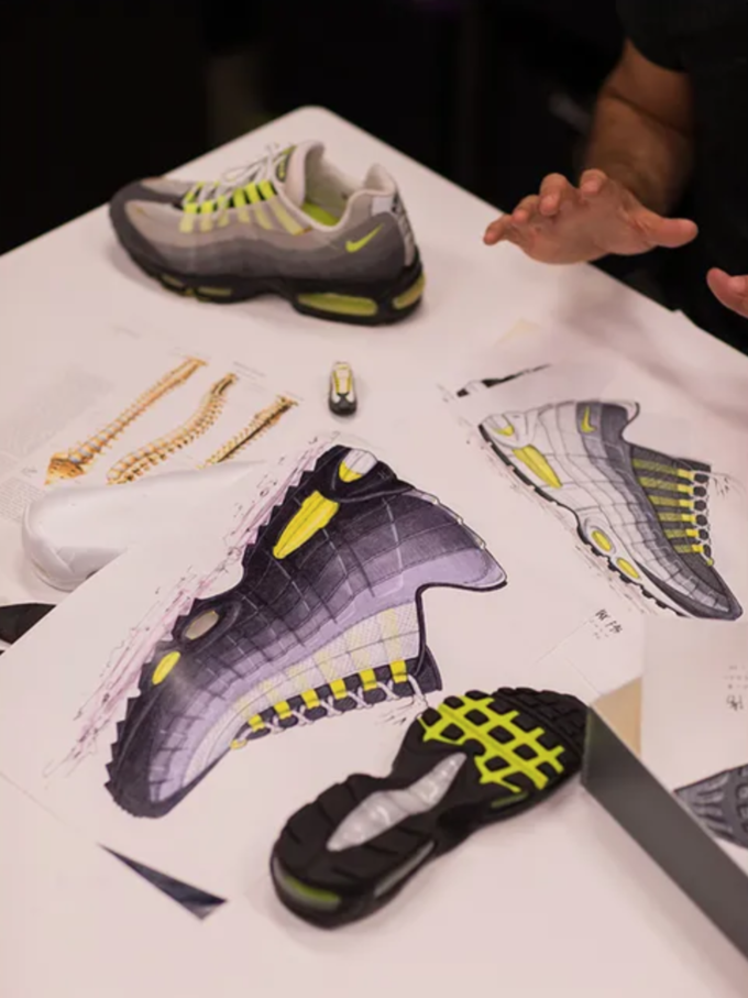 Eerste schets Nike Air Max 95 door Sergio Lozano