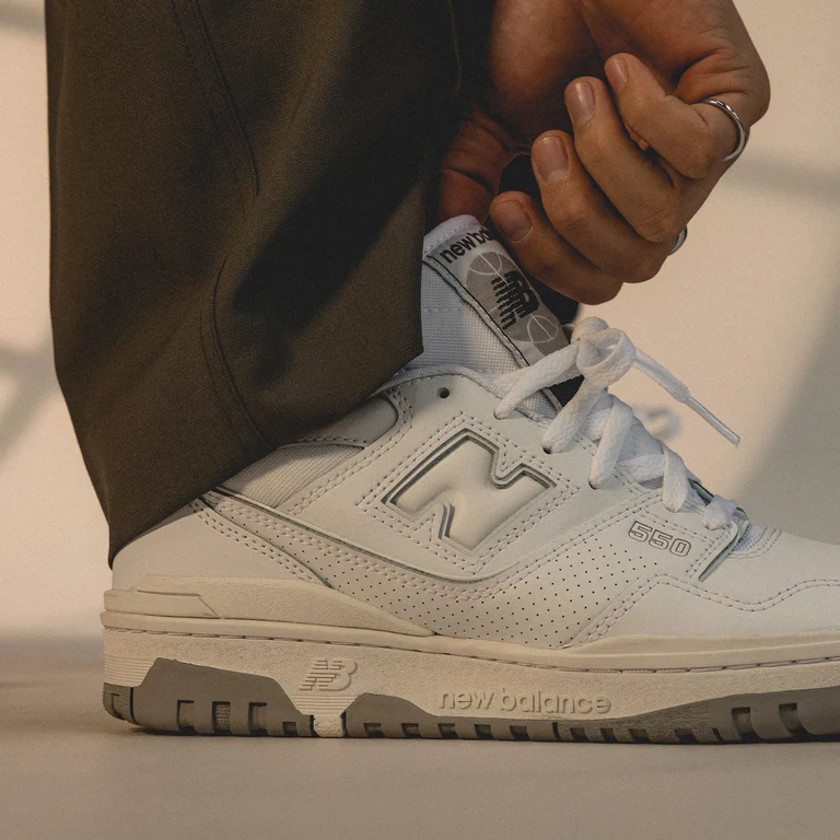 New Balance 550 low sneakers