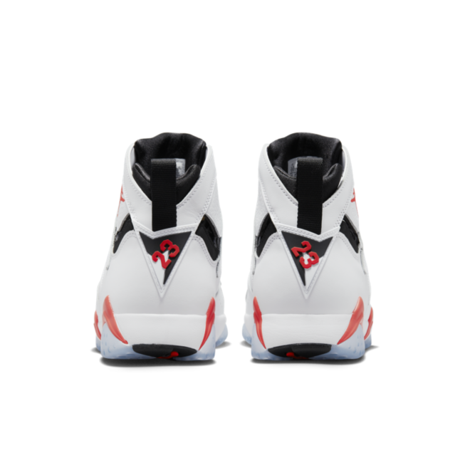 Nike Air Jordan 7 Retro 'White Infrared' achterkant