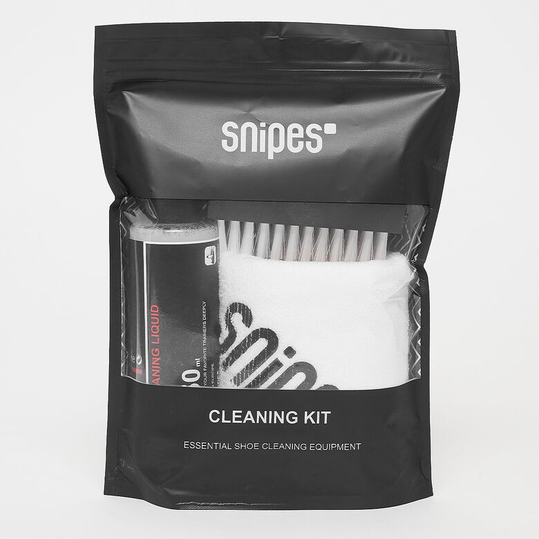 Vierdelige sneaker cleaning kit van SNIPES verpakt met borstel, spons, doek en reinigingsvloeistof