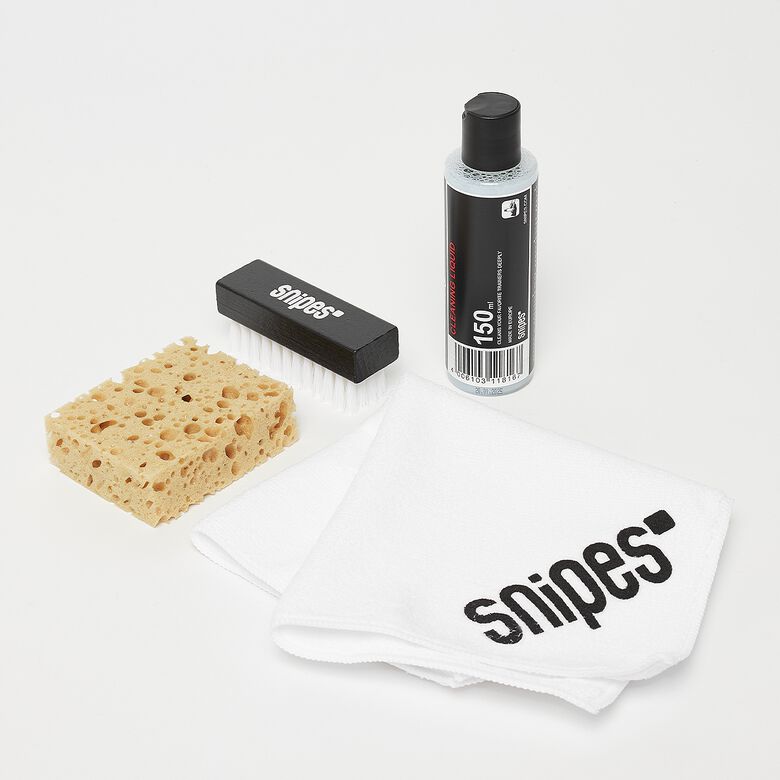 Vierdelige sneaker cleaning kit van SNIPES met borstel, spons, doek en reinigingsvloeistof