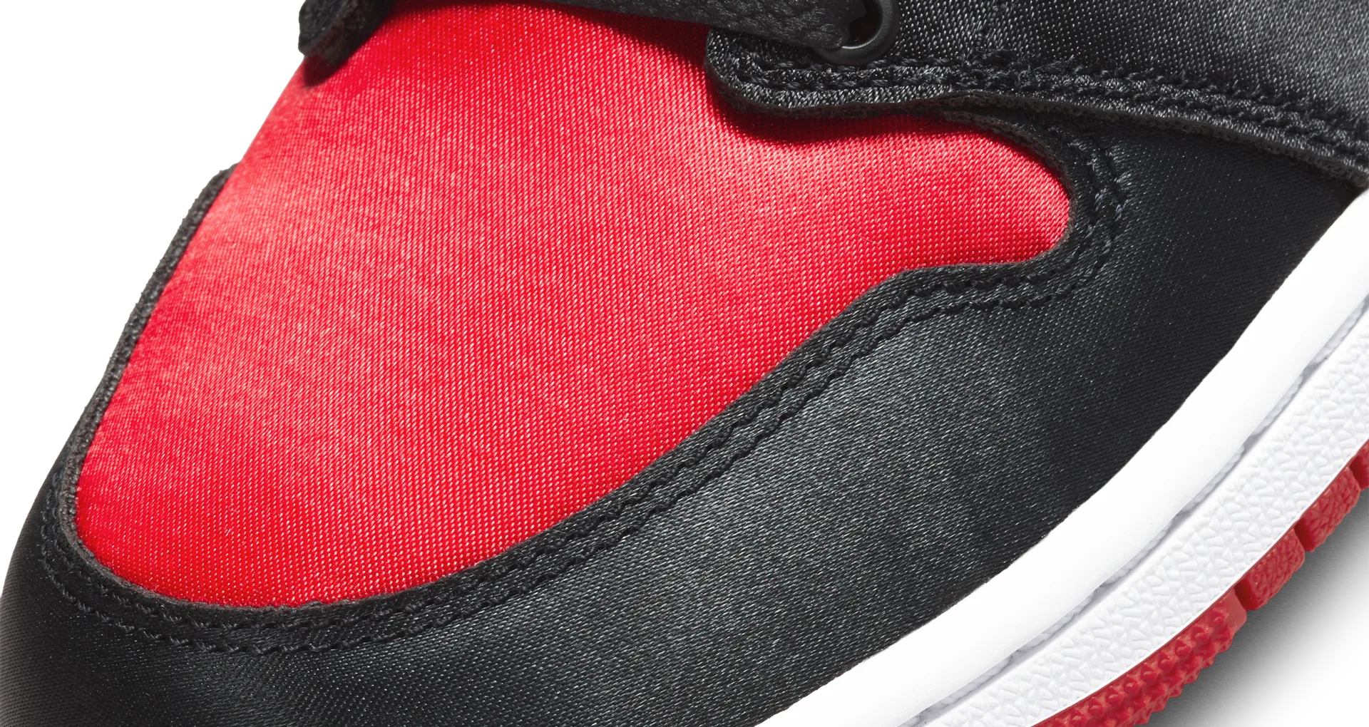 Nike Air Jordan 1 High OG Satin WMNS 'Bred' toe box