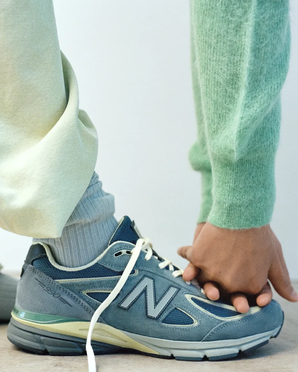 AURALEE x New Balance 990v4