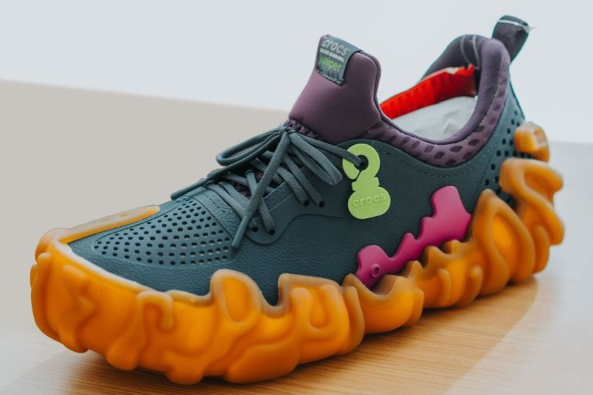 Nieuwe colorway Salehe Bembury x Crocs Juniper sneaker - Sneakerjagers