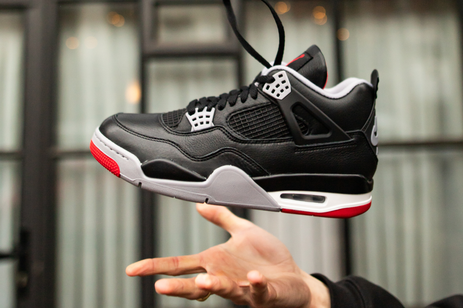 Het verhaal achter de Air Jordan 4 'Bred Reimagined' - Sneakerjagers