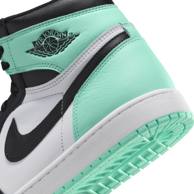 Nike Air Jordan 1 High 'Green Glow' DZ5485-130