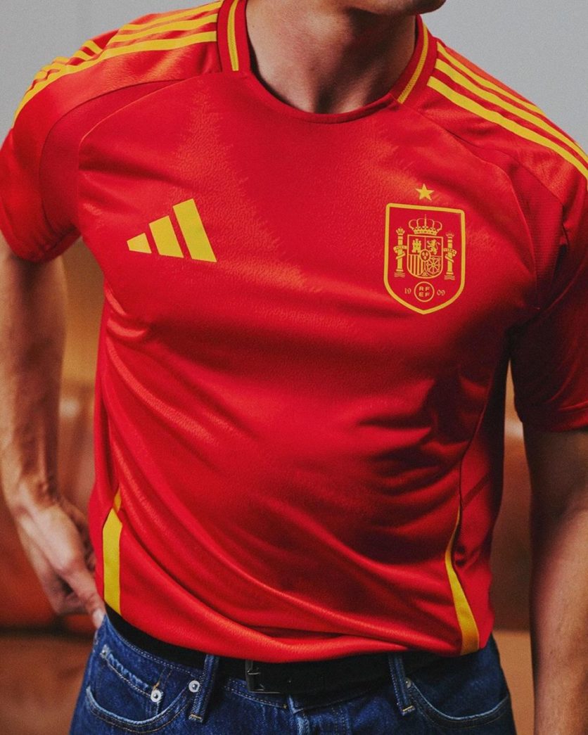 Spanje adidas voetbaltenue