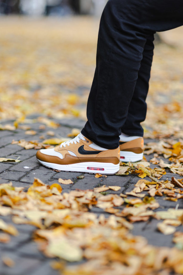 Nike Air Max 1 Escape looks