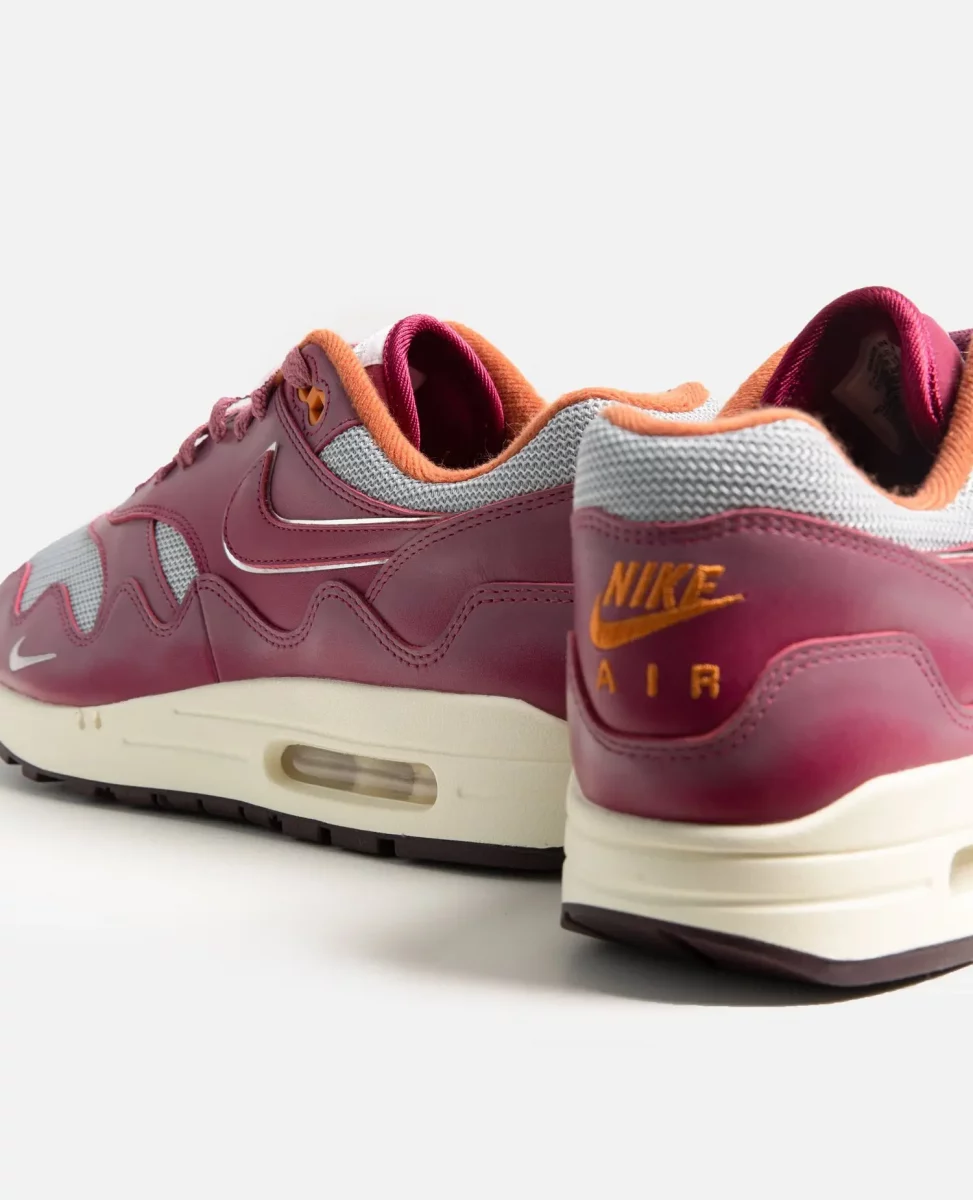 patta x nike air max 1 the wave rush maroon closeup heel