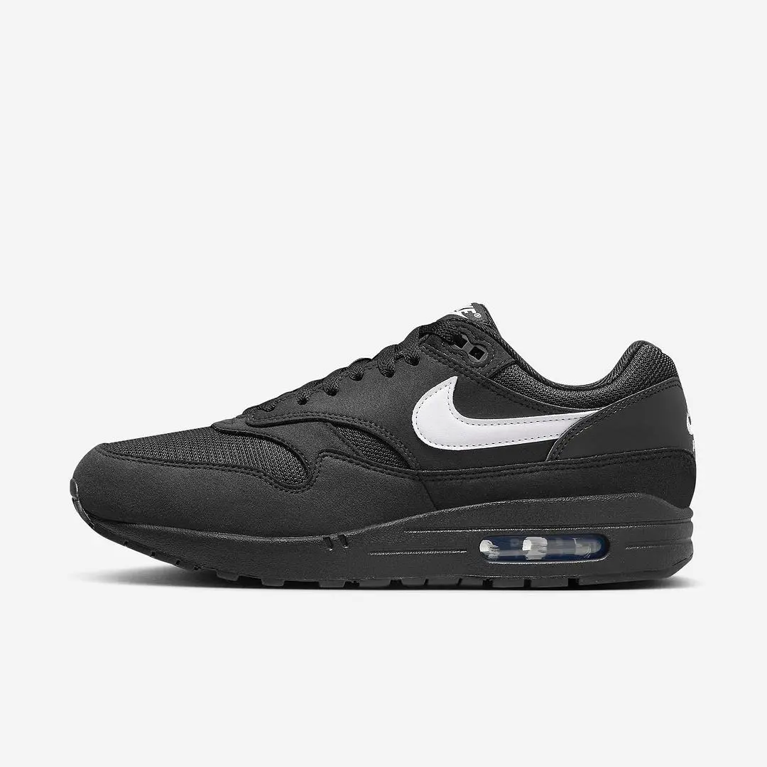 air max 1 black white left view