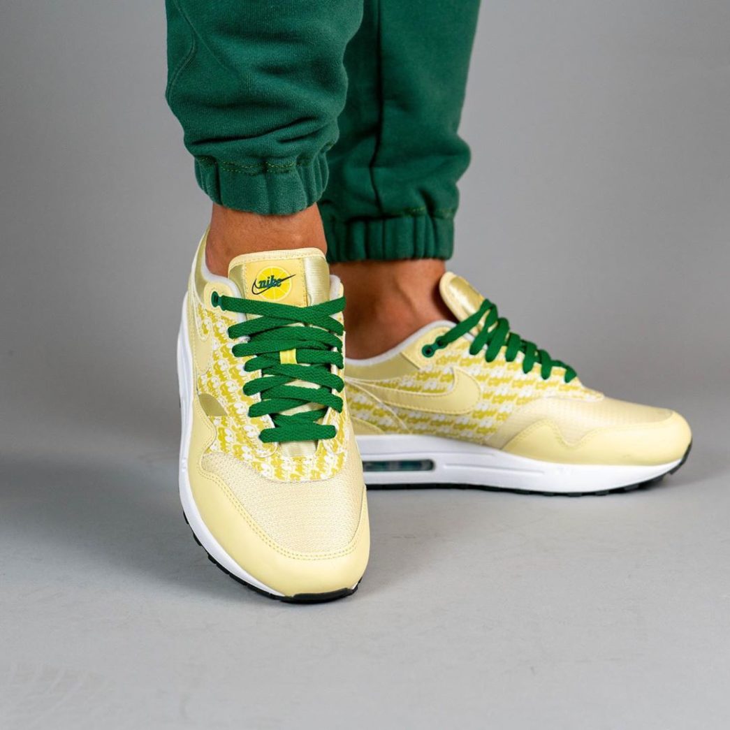 air max 1 lemonade on foot