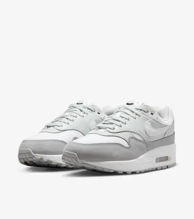 nike air max 1 87 lx light smoke grey pair