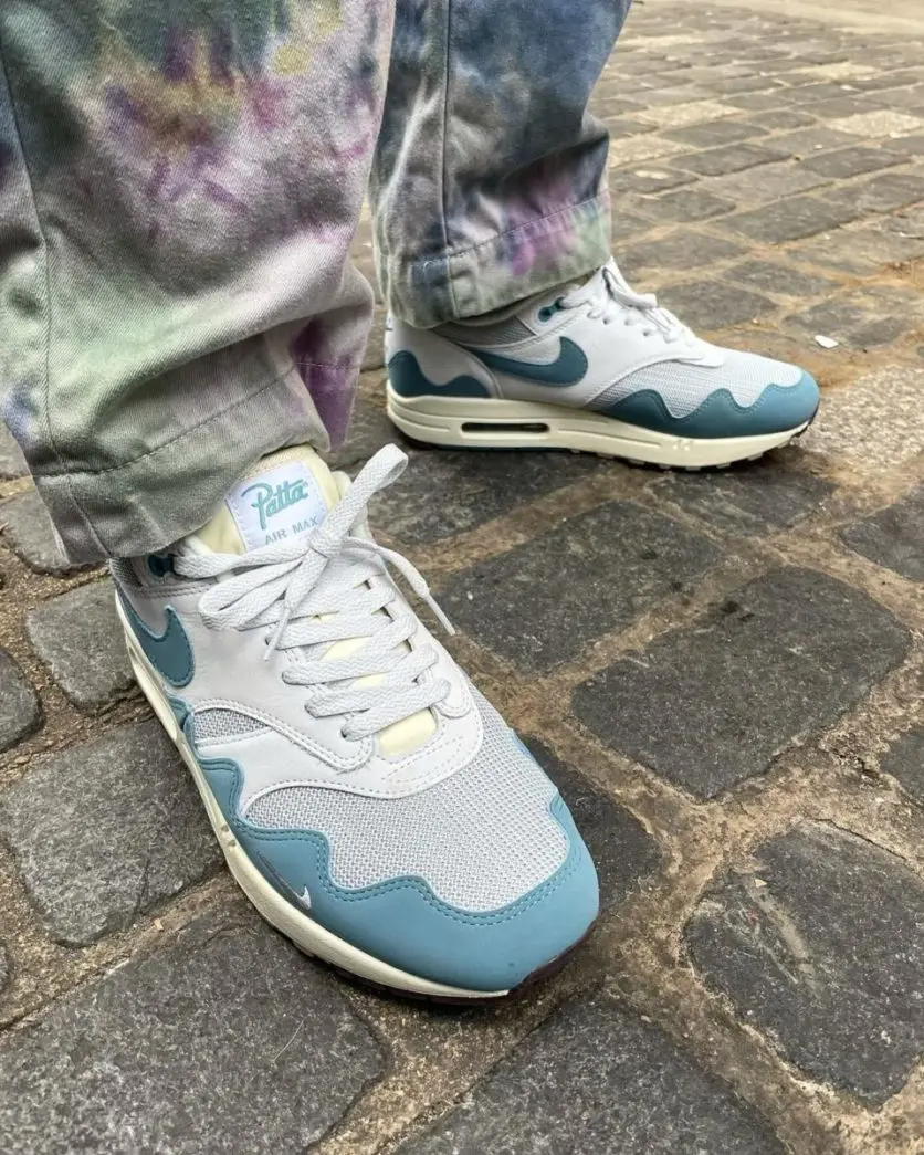 first look air max 1 patta noise aqua closeup on foot