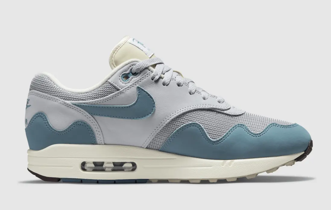 Patta x Nike Air Max 1 The Wave – Noise Aqua right view