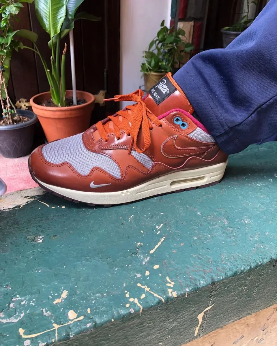 first look patta air max 1 orange the wave on foot